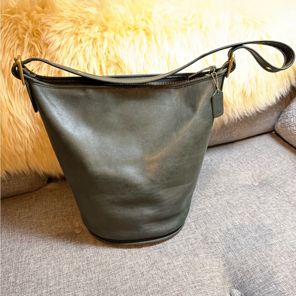 Coach #9085 XL Vintage Feedbag - Picture 2 of 9